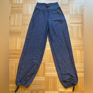 lululemon super HR flowy pant
